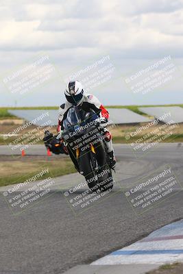 media/Apr-26-2024-TrackDaz (Fri) [[c4b677d280]]/B Group/120pm (Wheelie Bump)/